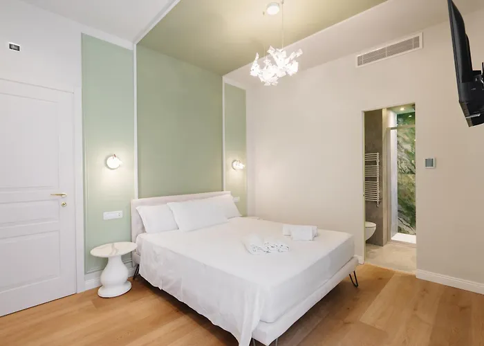 Firenze Boutique Konukevi 4*